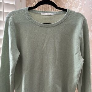 Alice + Olivia Sage cashmere crew neck sweater